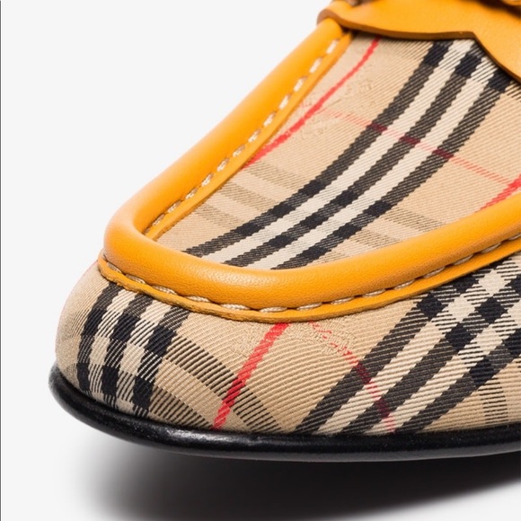 Burberry 1983 Check Link Loafer Size 37 NWT - Picture 3 of 8